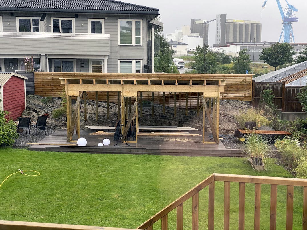 Kæmpe uderum med middelhavsstemning Kæmpe uderum med middelhavsstemning